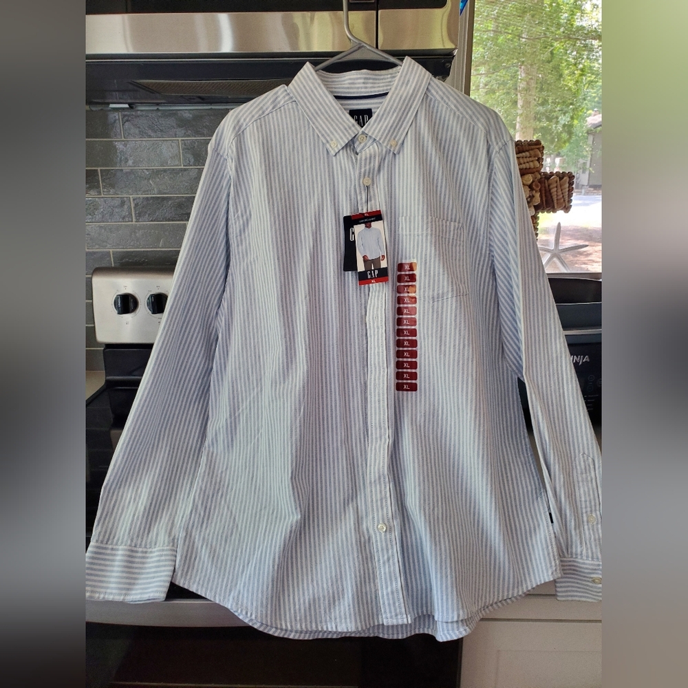 Gap Men's Long Sleeve Dress Shirt